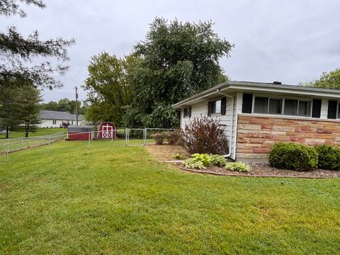 Tiny photo for 433 Stinson Drive, Mt Vernon, IL 62864 (MLS # 12627376)