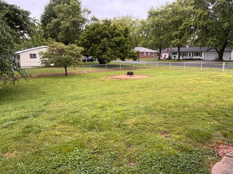 Tiny photo for 433 Stinson Drive, Mt Vernon, IL 62864 (MLS # 12627376)