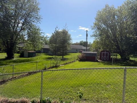 Tiny photo for 433 Stinson Drive, Mt Vernon, IL 62864 (MLS # 12627376)