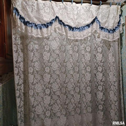 Tiny photo for 1607 S Carbon Street, Marion, IL 62959 (MLS # EB460295)