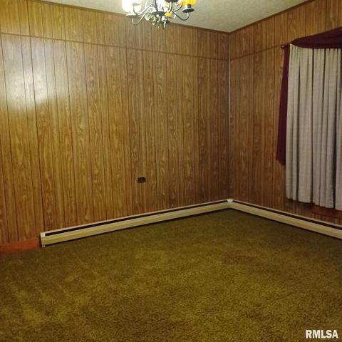 Tiny photo for 1607 S Carbon Street, Marion, IL 62959 (MLS # EB460295)