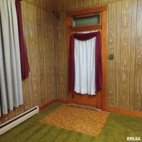 Tiny photo for 1607 S Carbon Street, Marion, IL 62959 (MLS # EB460295)