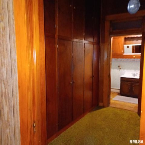 Tiny photo for 1607 S Carbon Street, Marion, IL 62959 (MLS # EB460295)