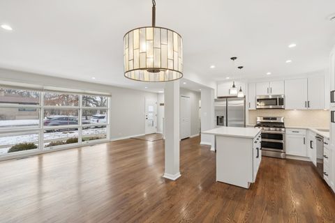 Tiny photo for 6803 N KEELER Avenue, Lincolnwood, IL 60712 (MLS # 12624906)