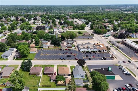 Tiny photo for 1609 Oakland Avenue, Crest Hill, IL 60403 (MLS # 12658021)