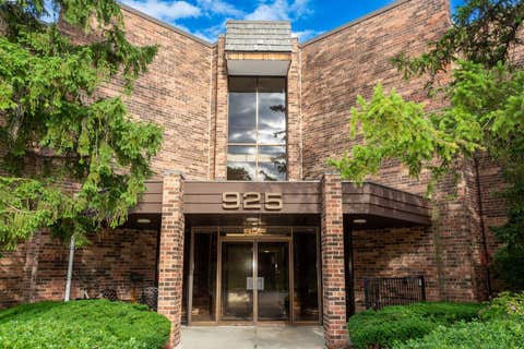 Tiny photo for 925 Spring Hill Drive #311, Northbrook, IL 60062 (MLS # 12681444)
