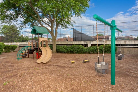 Tiny photo for 925 Spring Hill Drive #311, Northbrook, IL 60062 (MLS # 12681444)
