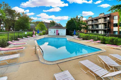 Tiny photo for 925 Spring Hill Drive #311, Northbrook, IL 60062 (MLS # 12681444)