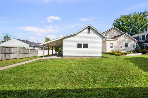 Tiny photo for 1304 Smalley Street, Muscatine, IA 52761 (MLS # 12770918)