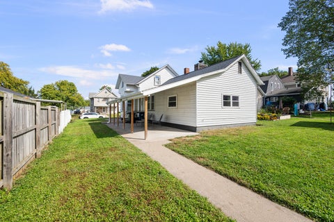 Tiny photo for 1304 Smalley Street, Muscatine, IA 52761 (MLS # 12770918)