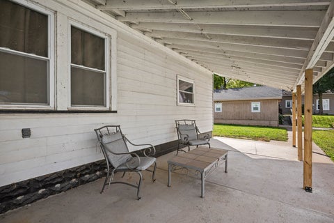 Tiny photo for 1304 Smalley Street, Muscatine, IA 52761 (MLS # 12770918)