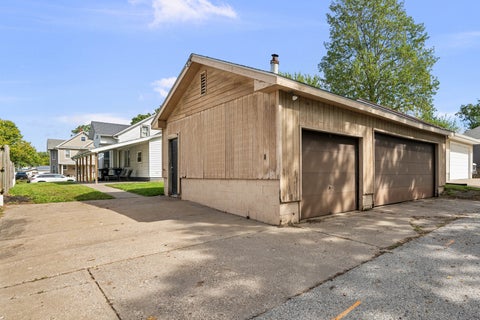 Tiny photo for 1304 Smalley Street, Muscatine, IA 52761 (MLS # 12770918)