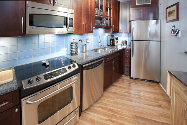 211 E Ohio Street 815