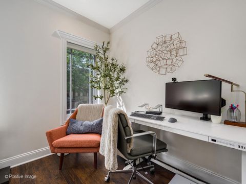 Tiny photo for 3541 N Wilton Avenue #2, Chicago, IL 60657 (MLS # 12462093)