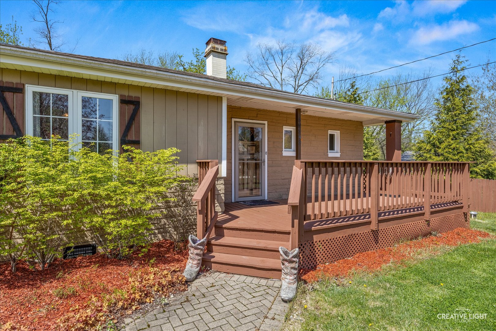 6N542 Wyoming Avenue