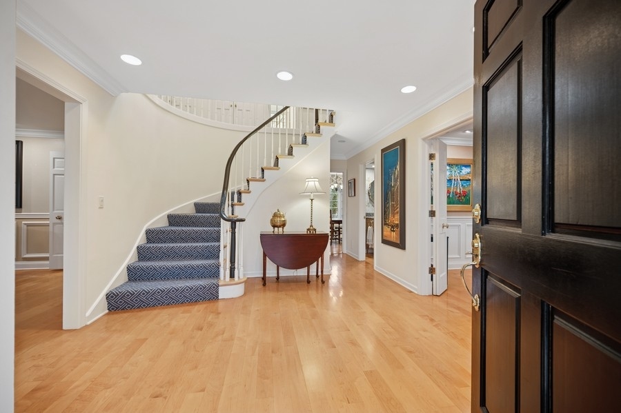 910 Dryden Lane