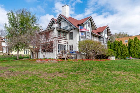 Tiny photo for 1008 Mississippi Avenue, Davenport, IA 52803 (MLS # 12596886)