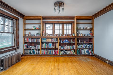Tiny photo for 1008 Mississippi Avenue, Davenport, IA 52803 (MLS # 12596886)