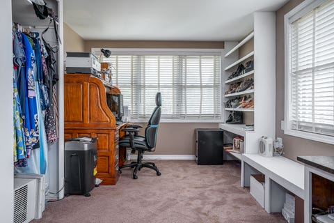 Tiny photo for 1008 Mississippi Avenue, Davenport, IA 52803 (MLS # 12596886)