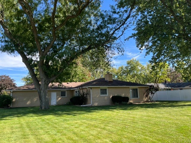 207 Illini Drive
