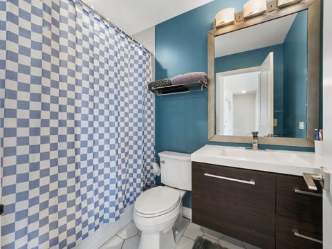 Tiny photo for 622 Oxford Court, Lindenhurst, IL 60046 (MLS # 12580364)