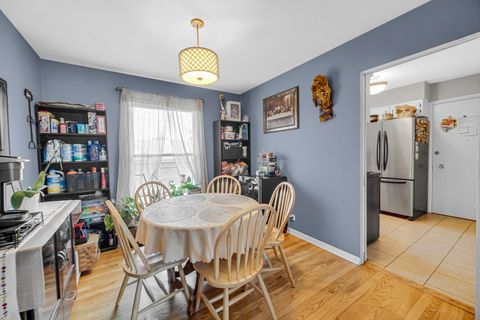 Tiny photo for 1551 Balmoral Avenue #1551, Westchester, IL 60154 (MLS # 12686900)