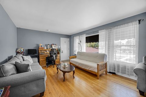 Tiny photo for 1551 Balmoral Avenue #1551, Westchester, IL 60154 (MLS # 12686900)