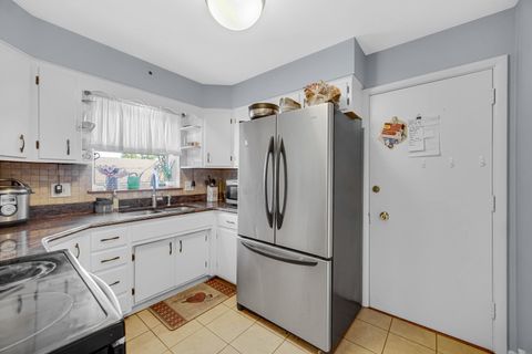 Tiny photo for 1551 Balmoral Avenue #1551, Westchester, IL 60154 (MLS # 12686900)