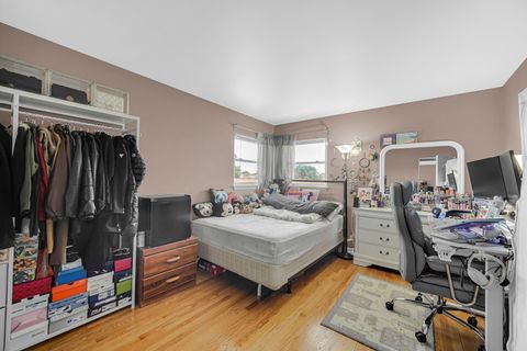 Tiny photo for 1551 Balmoral Avenue #1551, Westchester, IL 60154 (MLS # 12686900)