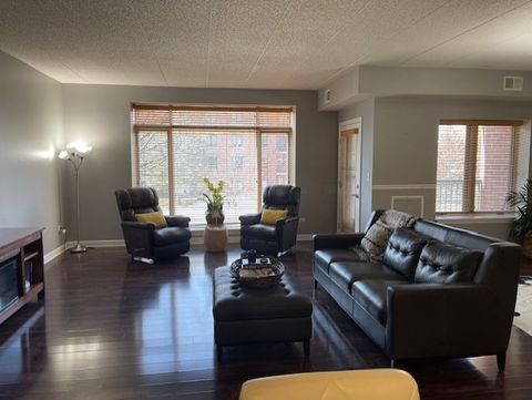 Tiny photo for 875 E 22nd Street #204, Lombard, IL 60148 (MLS # 12565554)