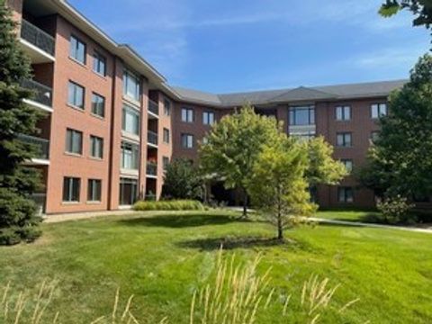 Tiny photo for 875 E 22nd Street #204, Lombard, IL 60148 (MLS # 12565554)