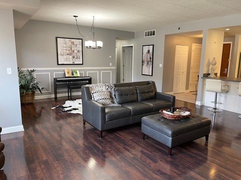 Tiny photo for 875 E 22nd Street #204, Lombard, IL 60148 (MLS # 12565554)