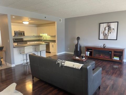 Tiny photo for 875 E 22nd Street #204, Lombard, IL 60148 (MLS # 12565554)