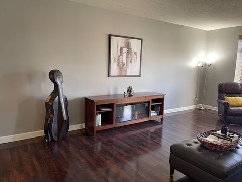 Tiny photo for 875 E 22nd Street #204, Lombard, IL 60148 (MLS # 12565554)