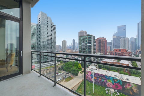 Tiny photo for 740 W Fulton Street #1203, Chicago, IL 60661 (MLS # 12708654)