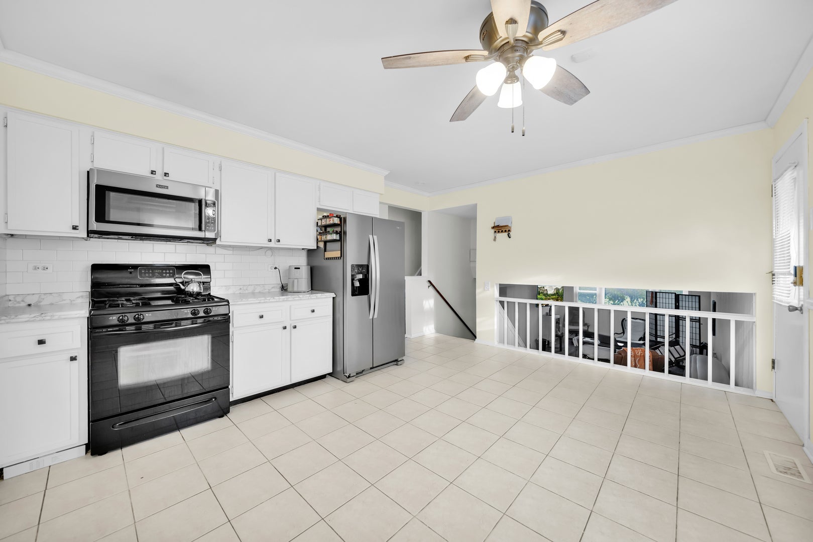 5911 W 125th Place