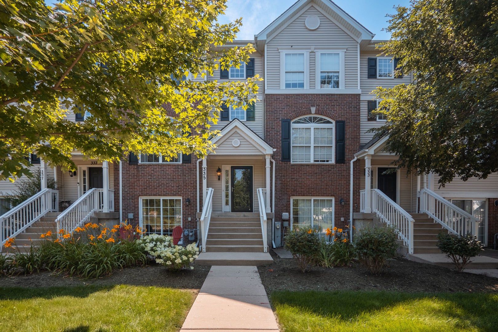 335 Lakeshore Drive