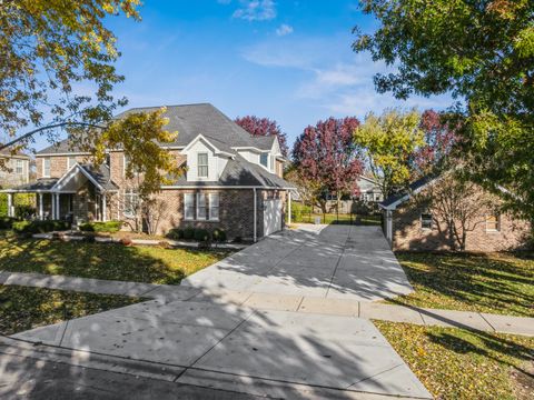 Tiny photo for 848 W Kenilworth Avenue, Palatine, IL 60067 (MLS # 12510522)