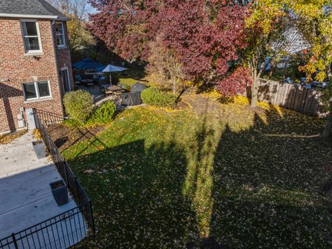 Tiny photo for 848 W Kenilworth Avenue, Palatine, IL 60067 (MLS # 12510522)