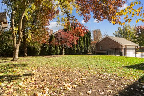 Tiny photo for 848 W Kenilworth Avenue, Palatine, IL 60067 (MLS # 12510522)