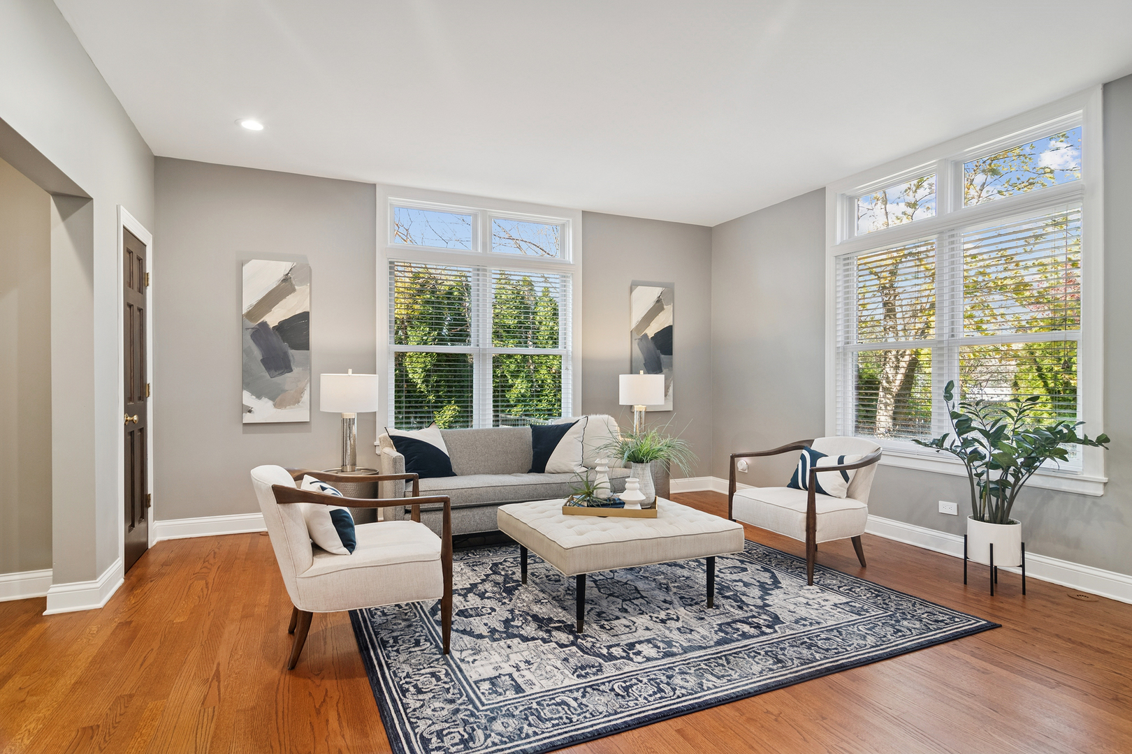 848 W Kenilworth Avenue