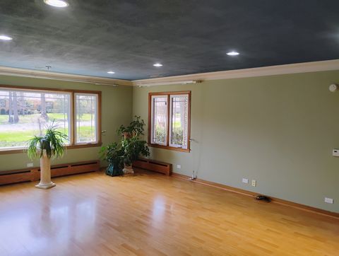 Tiny photo for 17w120 Woodland Avenue, Bensenville, IL 60106 (MLS # 12464194)