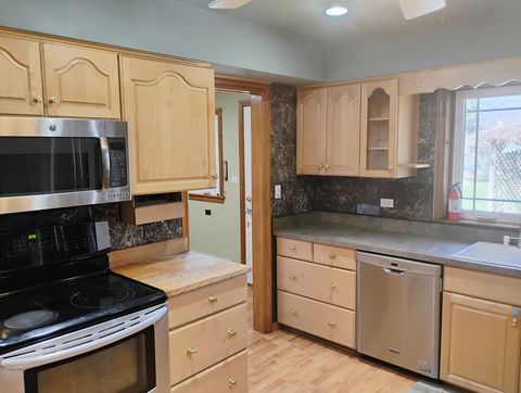 Tiny photo for 17w120 Woodland Avenue, Bensenville, IL 60106 (MLS # 12464194)