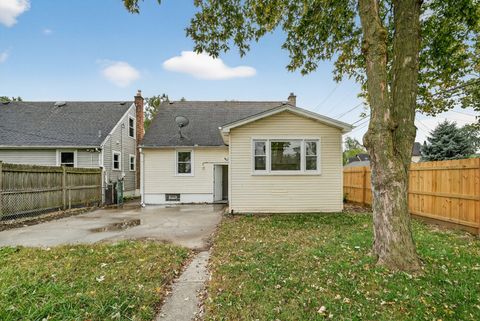 Tiny photo for 612 Margaret Street, Dolton, IL 60419 (MLS # 12499049)