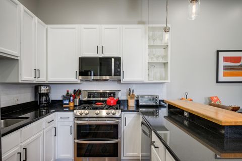 Tiny photo for 2205 W Shakespeare Avenue #1W, Chicago, IL 60647 (MLS # 12510862)