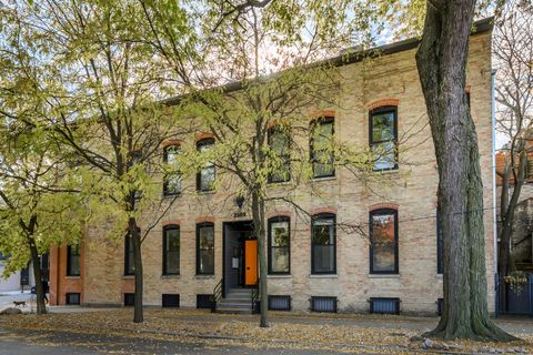 Photo of 2205 W Shakespeare Avenue #1W, Chicago, IL 60647 (MLS # 12510862)