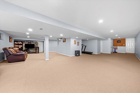 Tiny photo for 21218 Shannon Avenue, Matteson, IL 60443 (MLS # 12500239)