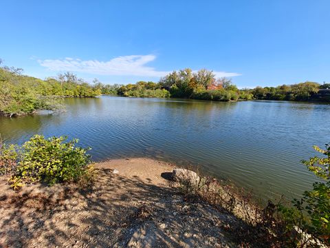 Tiny photo for 5807 Oakwood Drive #C, Lisle, IL 60532 (MLS # 12495195)