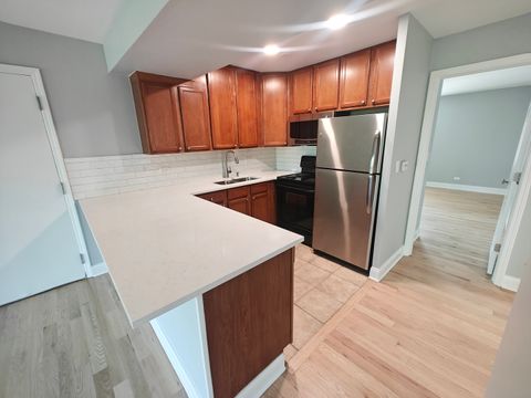 Tiny photo for 5807 Oakwood Drive #C, Lisle, IL 60532 (MLS # 12495195)