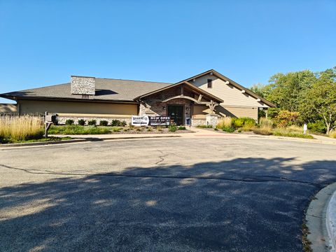 Tiny photo for 5807 Oakwood Drive #C, Lisle, IL 60532 (MLS # 12495195)